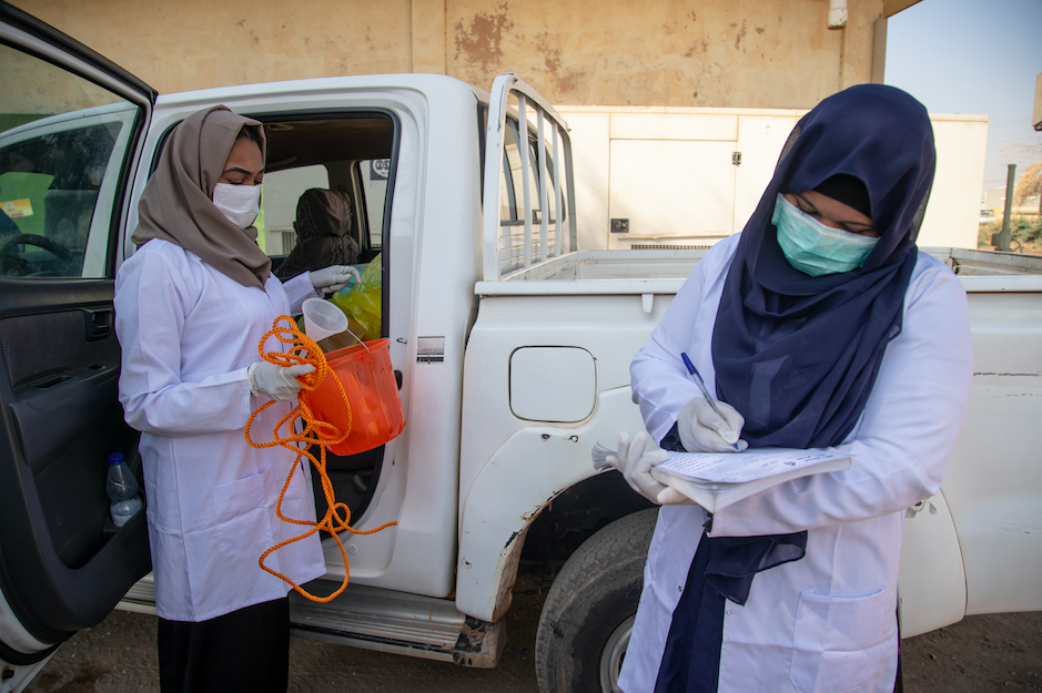 Environmental Surveillance Officers undertake poliovirus surveillance in Khartoum, Sudan, January 2021. In Sudan, transition efforts are focused on expanding the scope of work undertaken by personnel to better meet the needs of populations.  (Credit: WHO/Sudan)