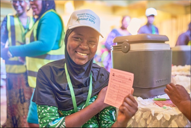 Adolescent girl vaccinated for HPV