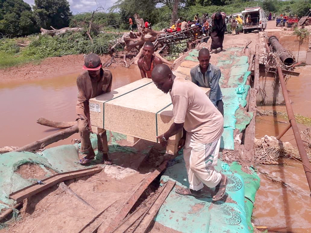 Delivery solar panels - B Medical Systems TCW40SDD - Central Somalia - CCEOP 2020-2